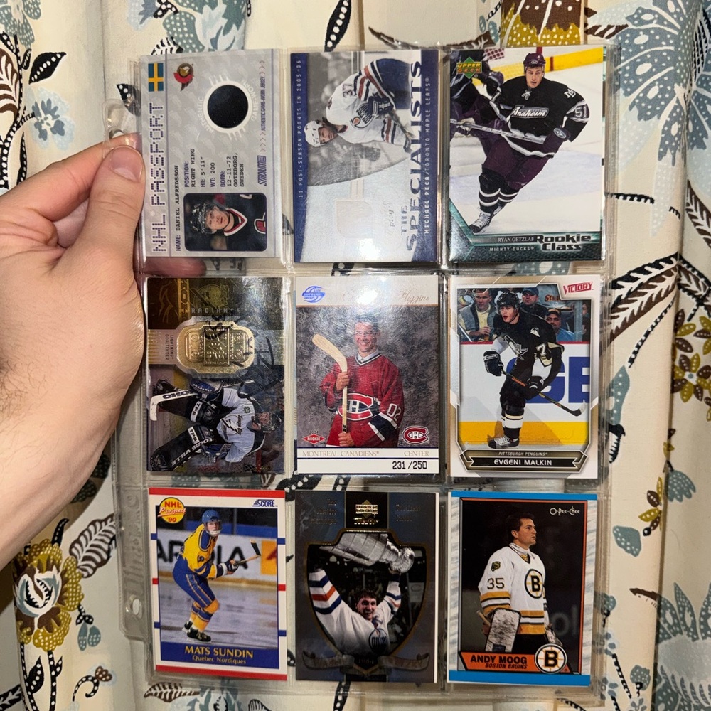NHL Trading Card Set - Picture 2 of 6